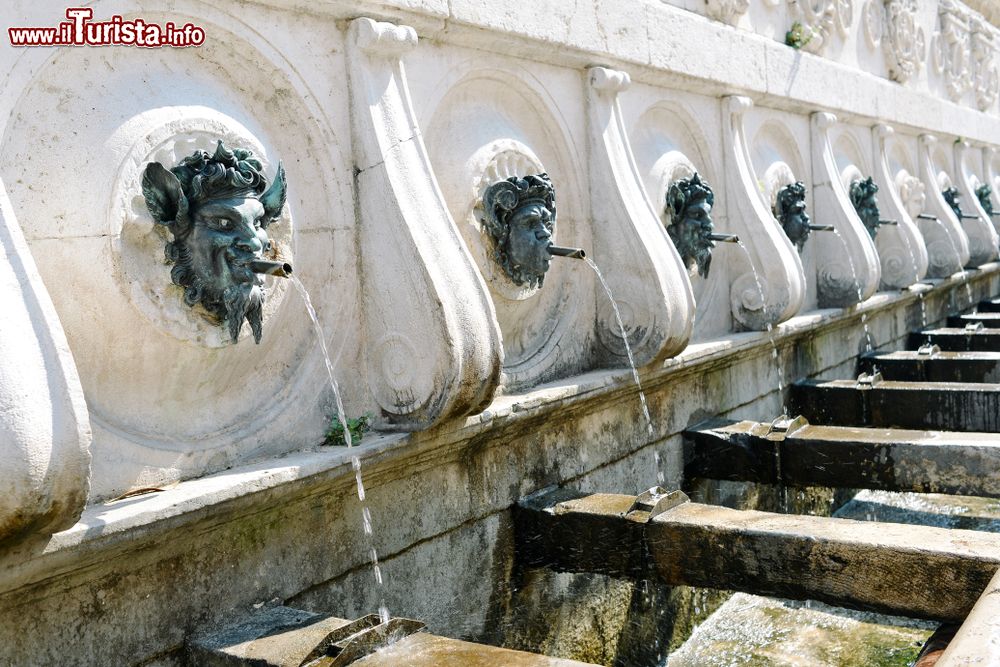 Immagine La fontana rinascimentale di Ancona: le 13 Cannelle o Fontana del Calamo