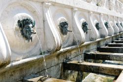 La fontana rinascimentale di Ancona: le 13 Cannelle o Fontana del Calamo