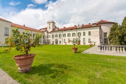 Il giardino del Castello di Masino, comune di Caravino, Piemonte - © elitravo / Shutterstock.com