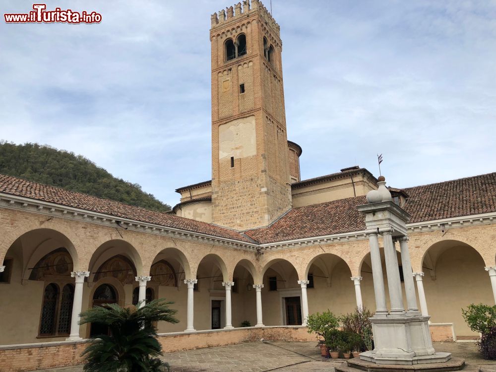 Immagine Uno scorcio del Chiostro dell'Abbazia di Praglia a Teolo (Padova)