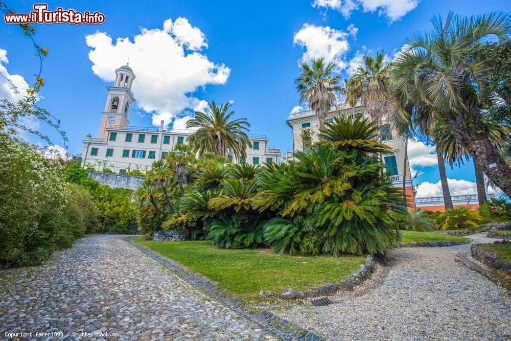 Immagine Il complesso della Villa Durazzo-Pallavicina con chiesa a Pegli di Genova, in Liguria - © faber1893 / Shutterstock.com