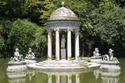 Il giardino storico di Villa Durazzo Pallavicini a Genova Pegli, Liguria