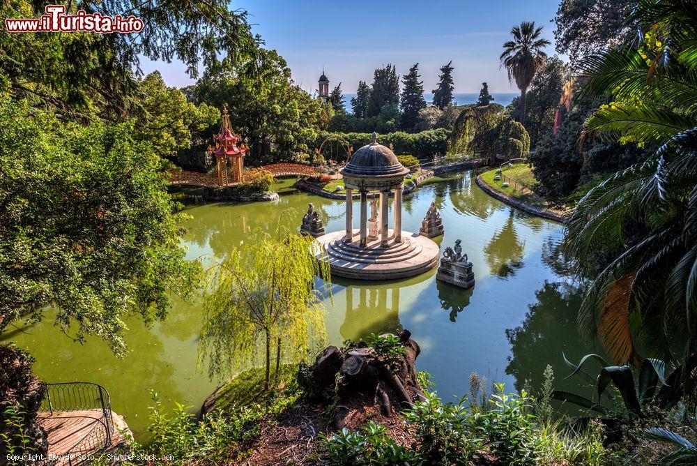 Immagine Villa Durazzo Pallavicini, ospita uno dei giardini più belli d'Italia: siamo a Genova Pegli - © Davide Scio / Shutterstock.com