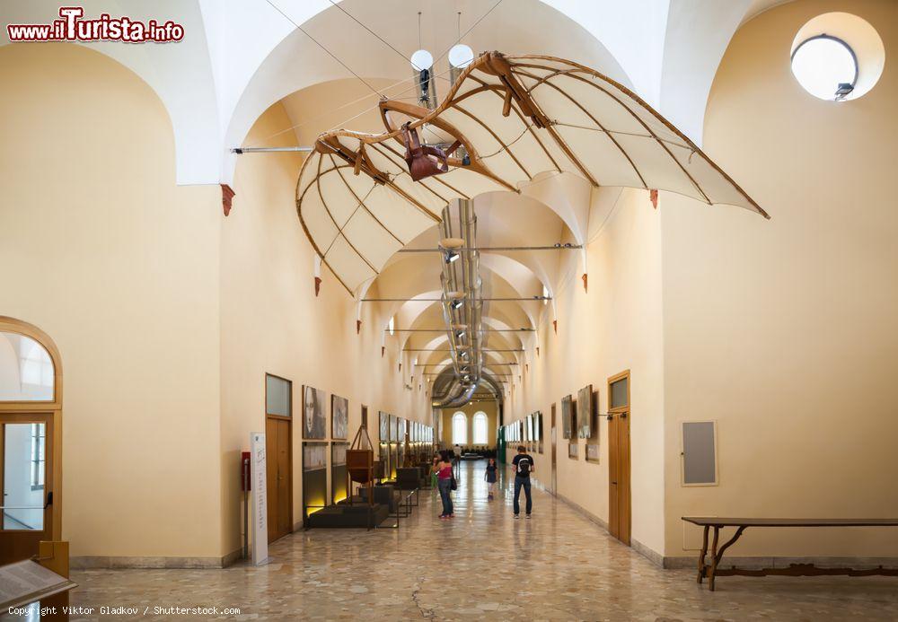 Immagine Una macchina di Leonardo esposta al Museo della Scienza e della Tecnica di Milano - © Viktor Gladkov / Shutterstock.com