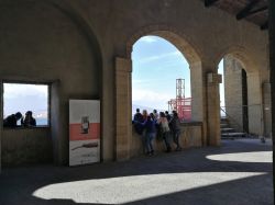 La loggia panoramica di Castel dell'Ovo a Napoli - © Lucamato / Shutterstock.com