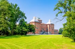 Il vasto parco del Castello di Racconigi in Piemonte - © Gimas / Shutterstock.com