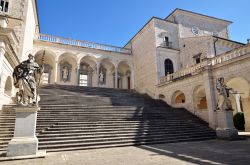 Scala monumentale a Monte Cassino: venne completamente distrutta da un bombardamento durante la Seconda Guerra Mondiale