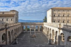 Vista panoramica del Complesso dell'Abbazia di Montecassino, fondata da San Benedetto da Norcia - © Giambattista Lazazzera / Shutterstock.com