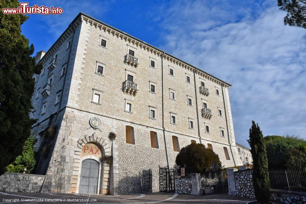 Immagine Uno degli edifici del complesso benedettino di Montecassino, ricostruito dopo la devastazione della Seconda Guerra Mondiale - © Giambattista Lazazzera / Shutterstock.com