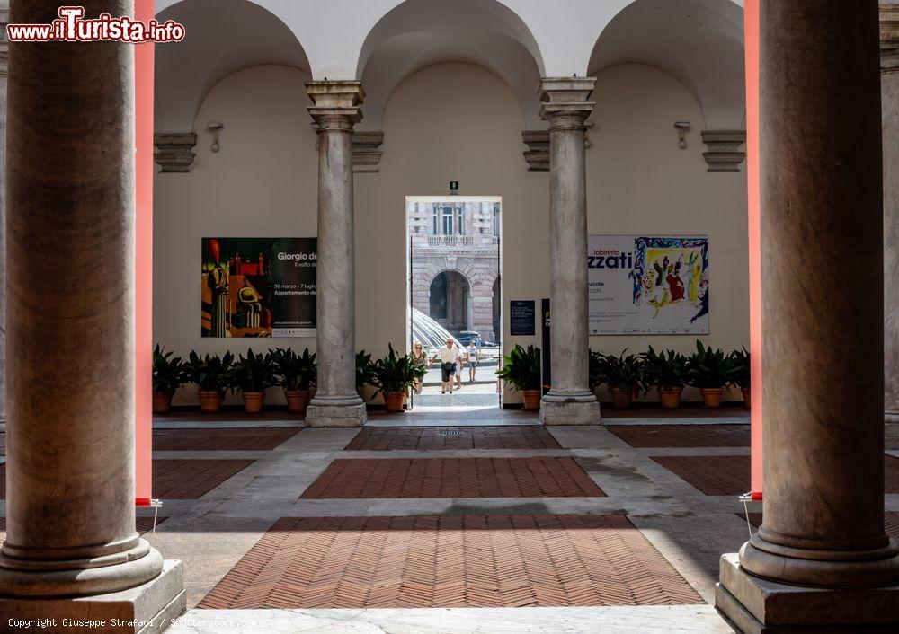 Immagine Il Palazzo Ducale di Genova ospita mostre temporanee ed eventi - © Giuseppe Strafaci / Shutterstock.com