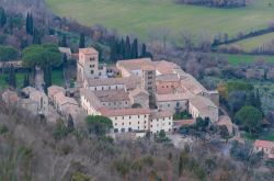 Vista aerea della Abbazia dei Benedettini di Farfa, provincia di RIeti, Lazio