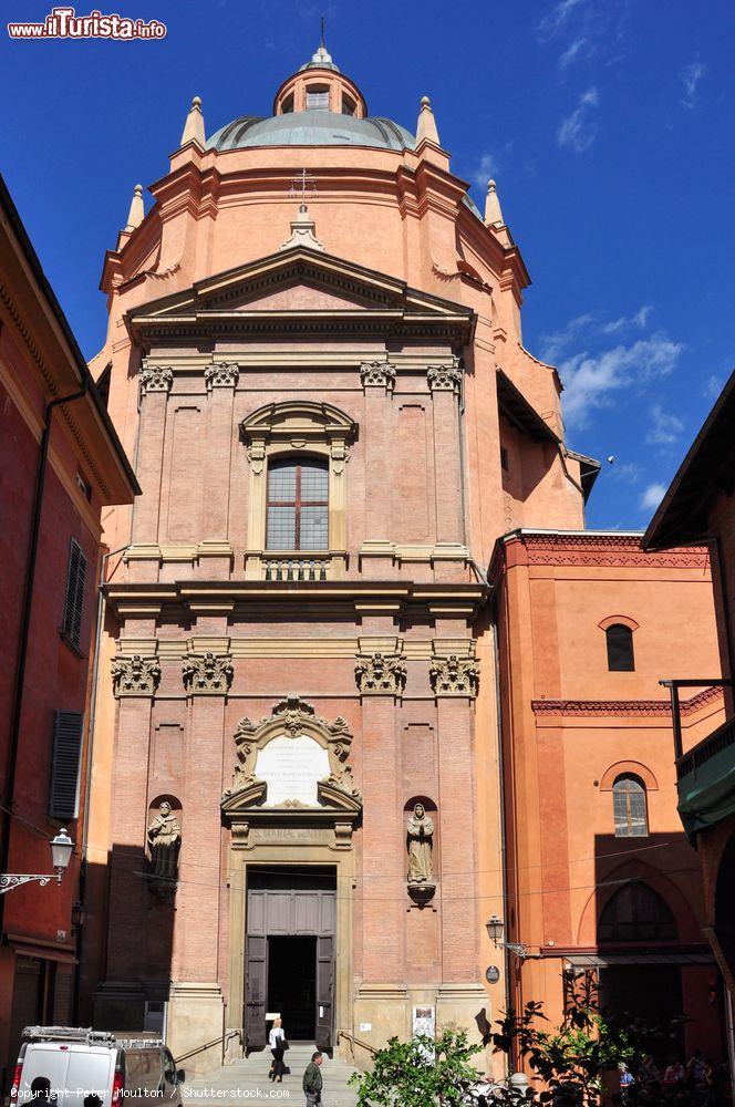 Immagine Santa Maria della vita a Bologna ospita il compianto del Cristo morto - © Peter Moulton / Shutterstock.com