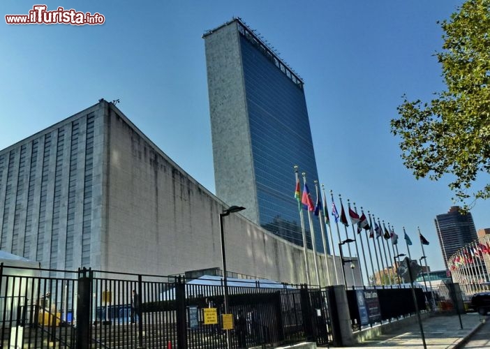 Il palazzo di vetro dell'ONU a New York