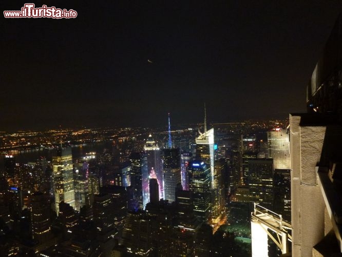 Vista dall'Empire State Bulilding di notte