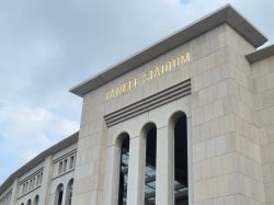 Il mitico Yenkee Stadium. The Bronx