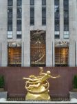 Rockefeller Center e la statua bronzea di Prometheus ...