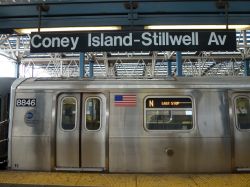 Stazione metro coney island