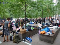 Gli indignados di NYC: Sit in di protesta Liberty ...