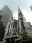 Esterno della St Patrick Cathedral a New York ...