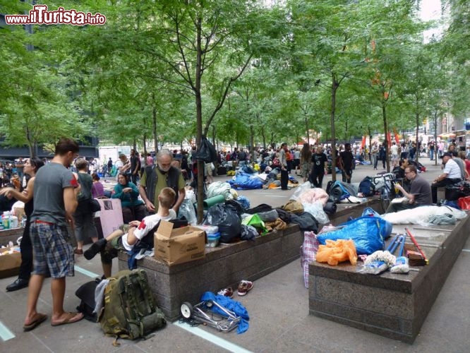 Gli indignados di NYC: Sit in di protesta Liberty Square