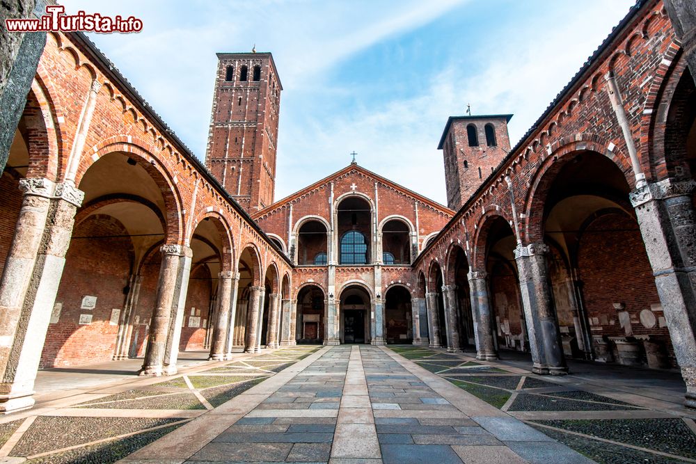 Cosa vedere e cosa visitare Basilica di Sant\'Ambrogio