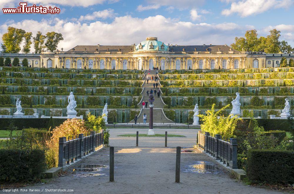 Immagine Il Palazzo di Sanssouci a Potsdam, la Reggia estiva di Federico II di Prussia - © Mike Mareen / Shutterstock.com