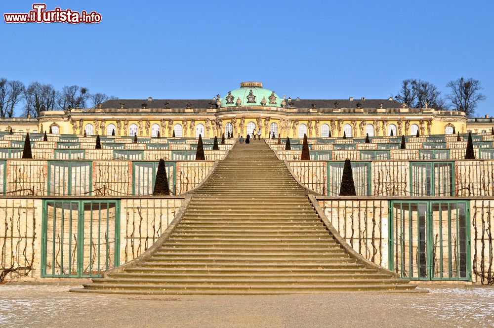 Immagine Vista invernale del Castello di Sanssouci la residenza estiva di Fedrico il Grande, re di Prussia