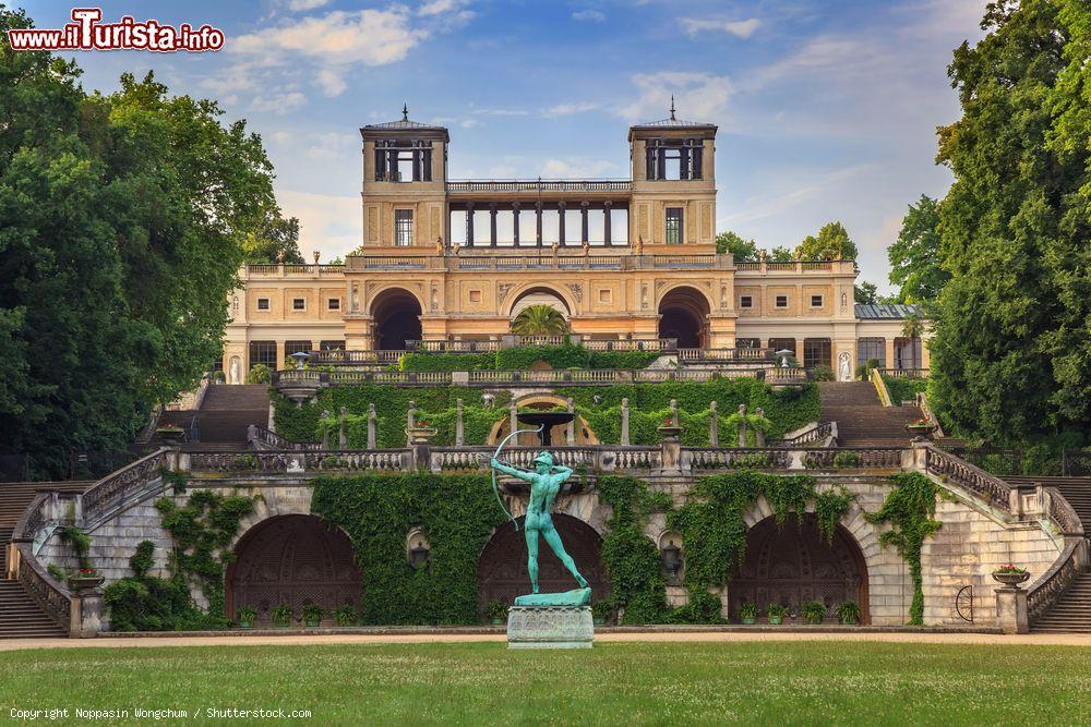 Immagine La Orangery del Palazzo di Sanssouci a Potsdam in Germania  - © Noppasin Wongchum / Shutterstock.com