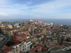 Le case del quartiere di Posilippo, costa sud di Napoli