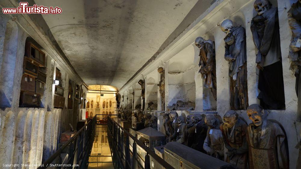 Immagine Le mummie esposte nelle Catacombe dei frati cappuccini di Palermo. - © Stanislavskyi / Shutterstock.com