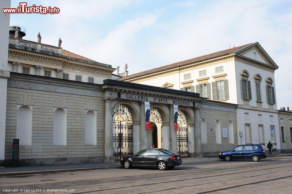 Immagine Ingresso alla GAM di Milano presso VIlla Reale - © Grigoriy Pil / Shutterstock.com