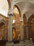 Particolare della navata di destra del Duomo di Marsala in Sicilia - © francesco cepolina / Shutterstock.com
