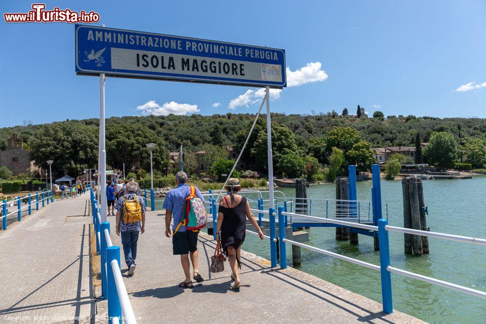Immagine Imbarcadero dell'isola Maggiore sul Lago Trasimeno in Umbria - © Brain storm images / Shutterstock.com