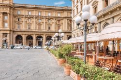 I caffè e ristoranti in Piazza della repubblica a Firenze