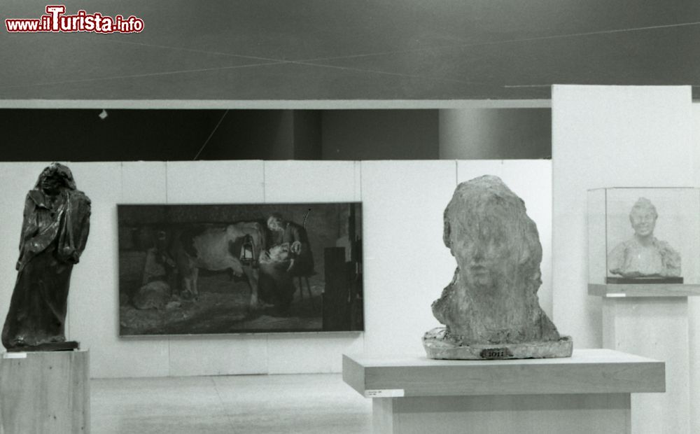 Immagine Immagine dell'archivio fotografico del Palazzo della Permanente, scatto di Paolo Monti Servizio fotografico Milano 1979 BEIC 6353591