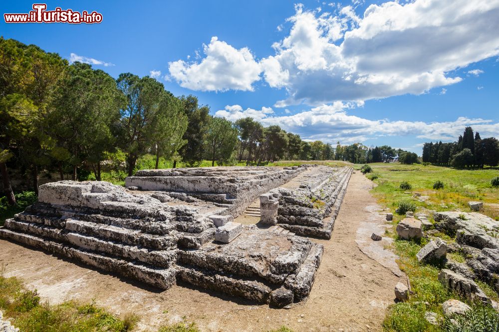 Immagine L'Altare di Ierone II una delle attrazioni della zona archeologica di Neapolis a Siracusa in Sicilia