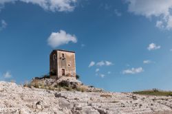 Il Mulino di Galerme presso il Teatro Greco, parco archeologico della Neapolis, Siracusa - © Valerio Febbo / Shutterstock.com