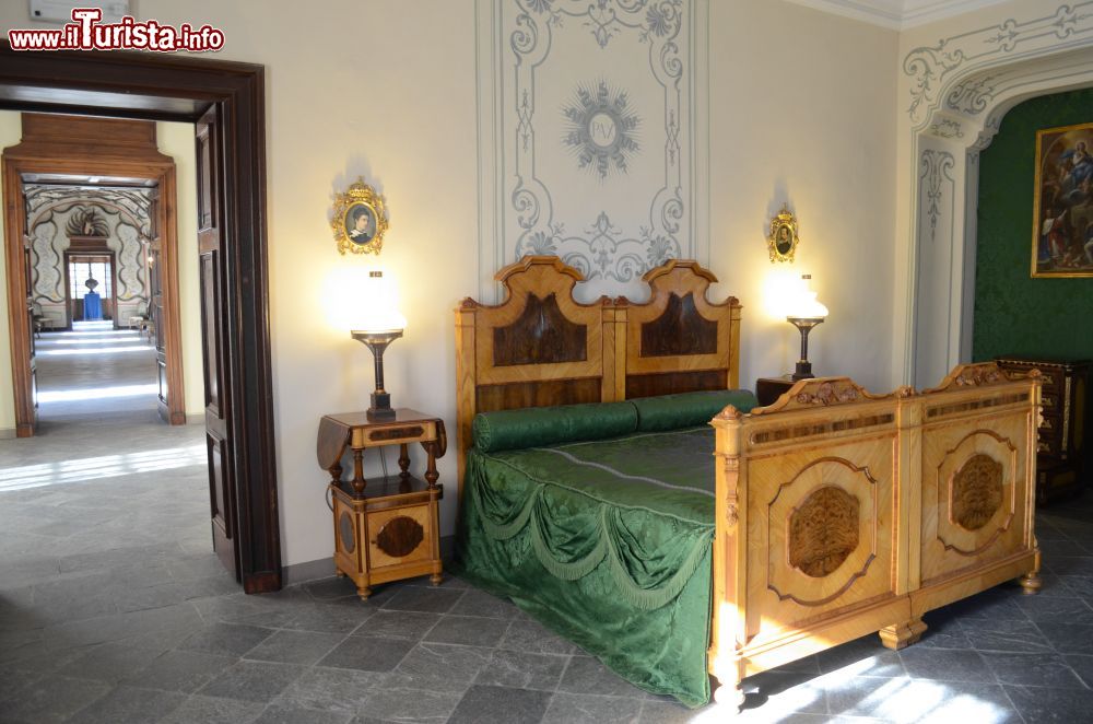 Immagine Una stanza da letto nel Castello Reale di Sarre, residenza medievale e del 18° secolo e che fu una reggia dei Savoia a partire dal 19° secolo