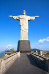 Il Cristo con le braccia aperte (Redentore) che domina la skyline di  Rio de Janeiro - © OSTILL is Franck Camhi / Shutterstock.com