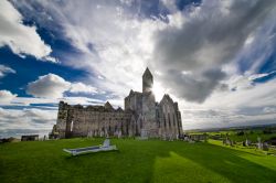 Il castello di Rock of Cashel in Irlanda, luogo dal fascino millenario