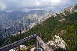 Panorama dall'Orto Botanico delle Alpi Apuane, comune di Massa