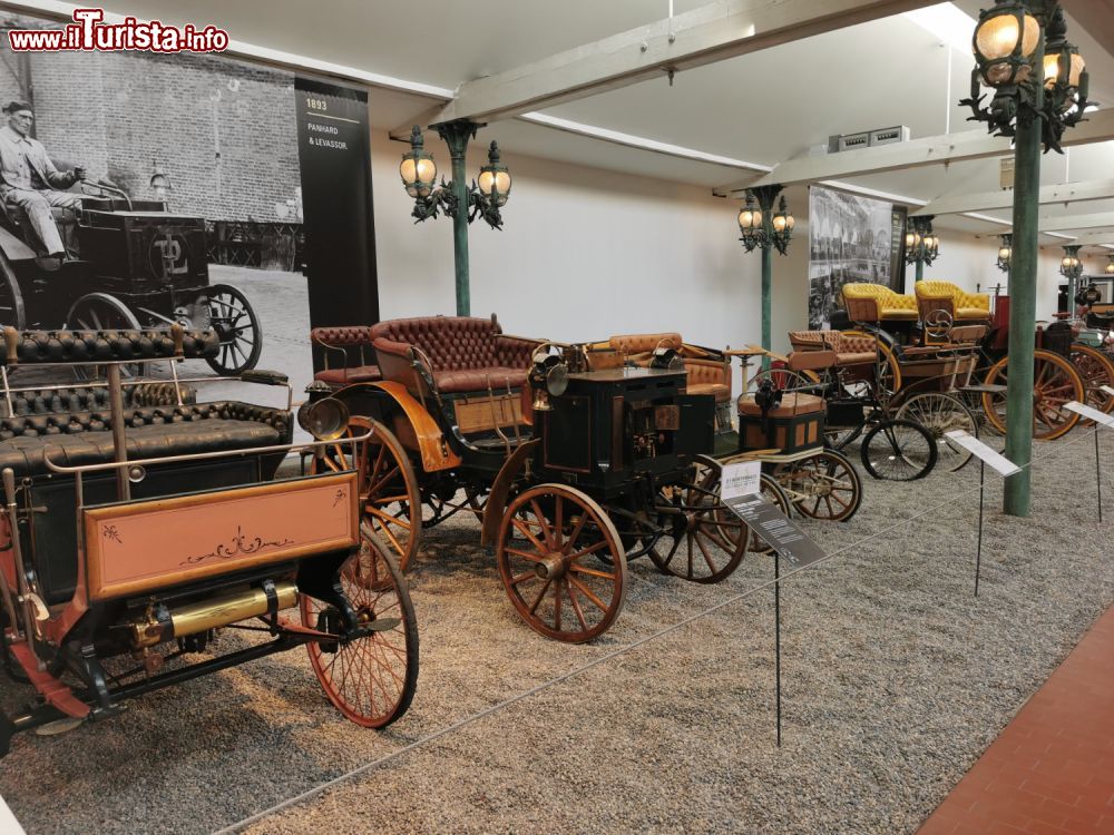 Immagine Pezzi unici d'epoca esposti al Museo dell'Automobile di Mulhouse - © Deborah Terrin