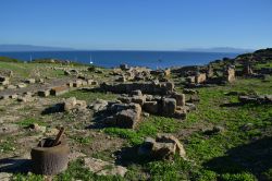 I resti dell'antica città di Tharros, in località San Giovanni di Sinis (Comune di Cabras, Sardegna).
