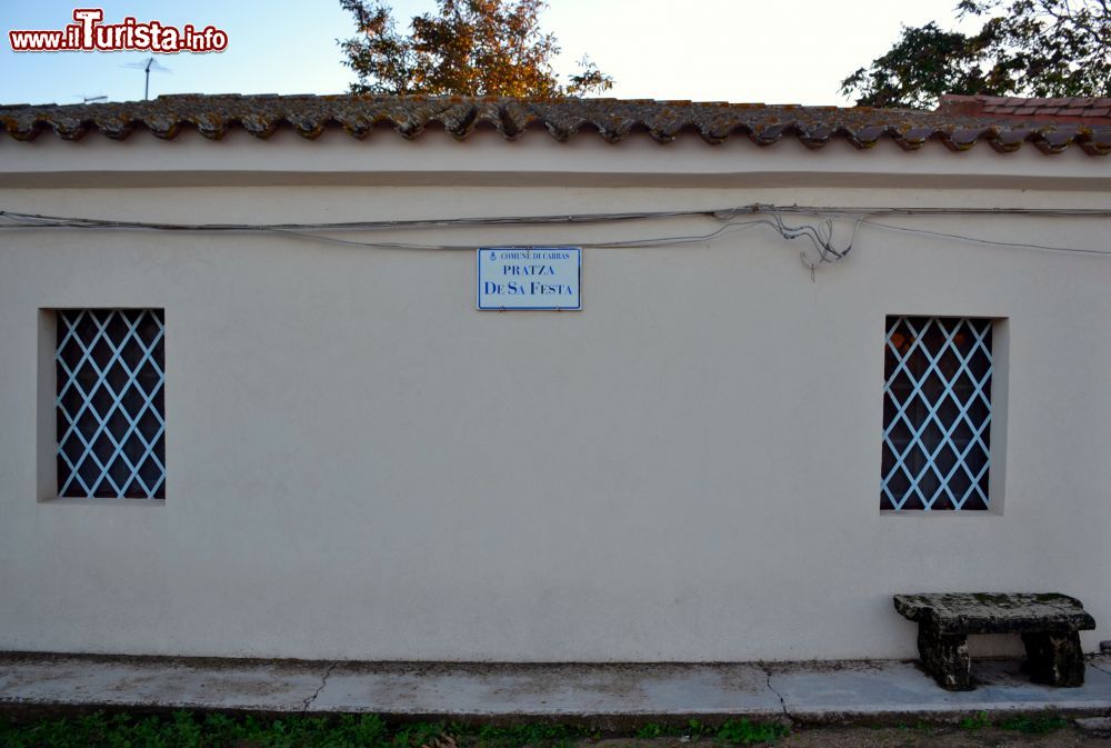 Immagine Ogni anno a settembre il borgo fantasma di San Salvatore di Sinis si anima in occasione della festa patronale, la famosa della Corsa degli Scalzi.