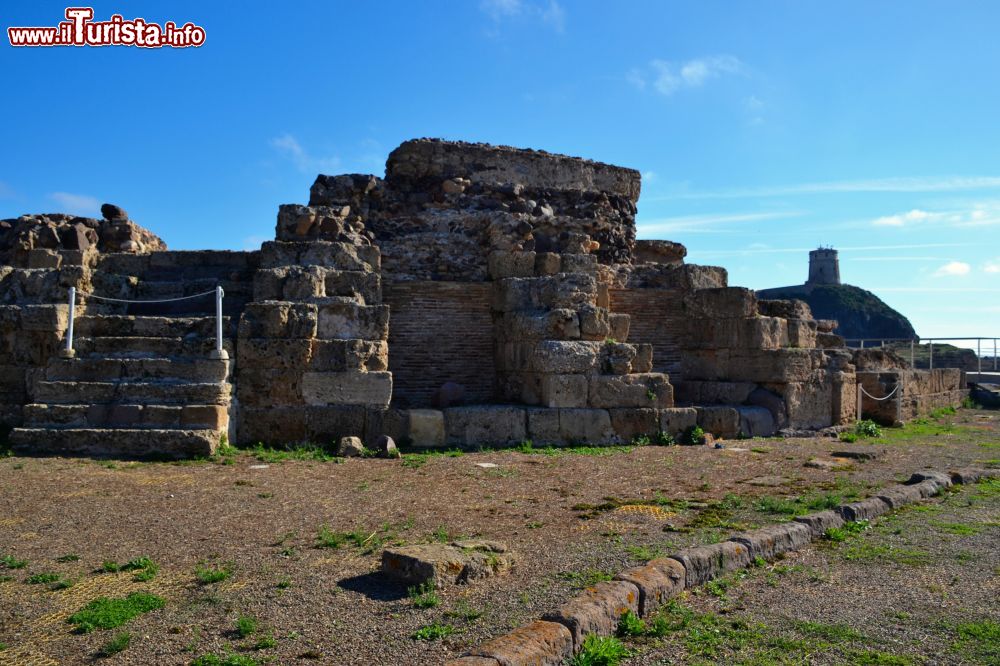 Immagine Nora, nel Comune di Pula (provincia di Cagliari), è uno dei siti storici di maggior interesse della Sardegna.

p { line-height: 115%; margin-bottom: 0.25cm; background: transparent }a:visited { color: #800000; so-language: zxx; text-decoration: underline }a:link { color: #000080; so-language: zxx; text-decoration: underline }