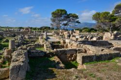 Le Terme centrali di Nora costruite nella seconda metà del II secolo d.C., in epoca romana.
