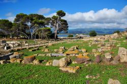 Comune di Pula (Cagliari): nel momento del suo massimo splendore, la città di Nora contava circa 6000 abitanti.
