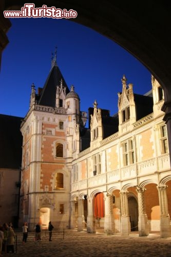 Castello reale di  Blois I suoni e le Luci