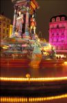 Fete des Lumieres Lyon: la fontana della Piazza ...