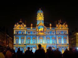 Hotel de Ville a Lione per il festival luci  ...